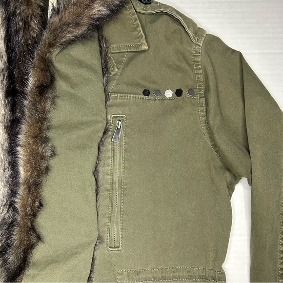 BCBG Military Green Collared Afghan Jacket Women’s XS Faux Fur Trim - Picture 6 of 13
